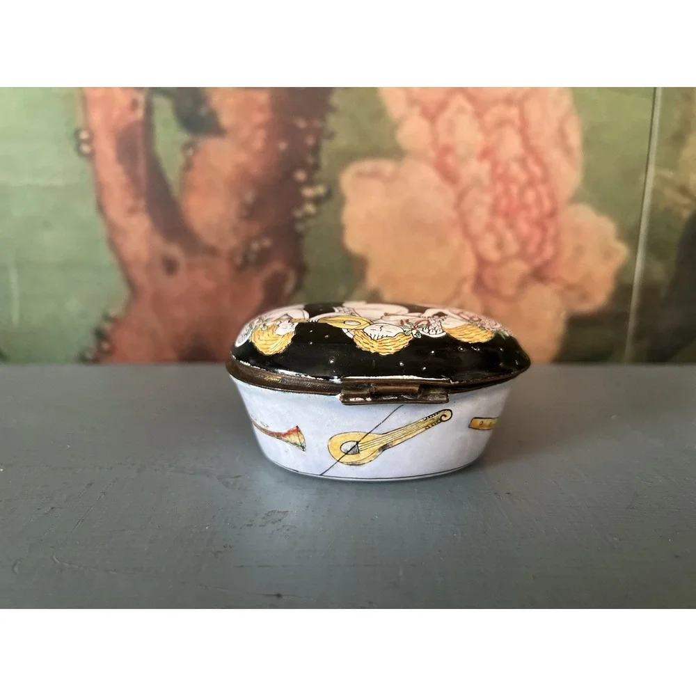 Chinemel B. Yee Celestial Musical Angels Enamel Trinket Box